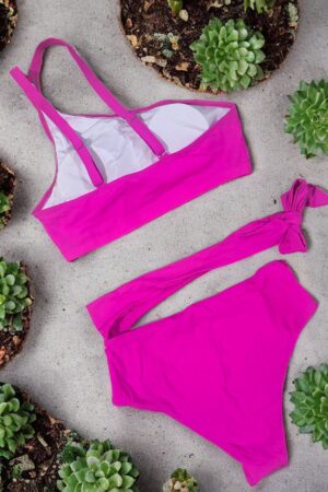 🌸Bikini tiro alto un hombro lazo lateral MOD:M899